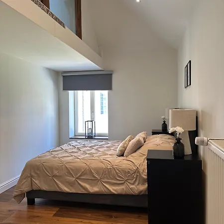 Saint Lambert Apartment